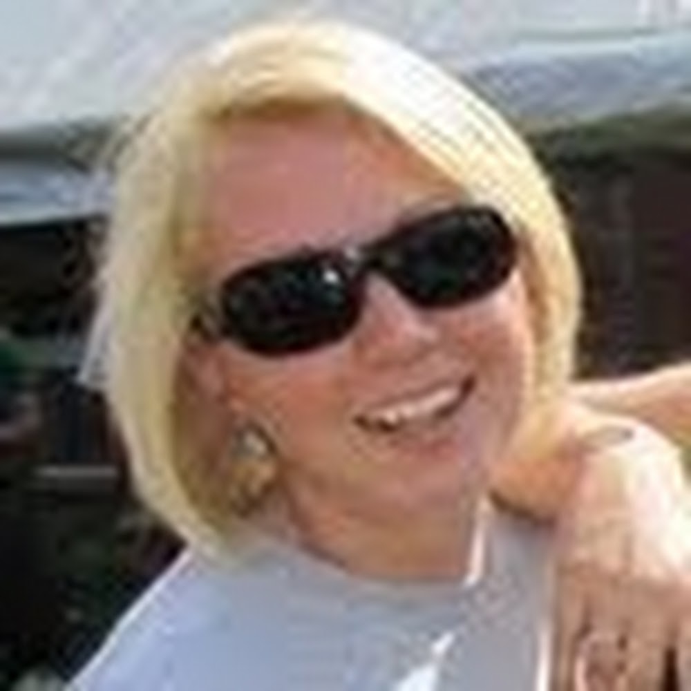 Meet your Posher, Kendra